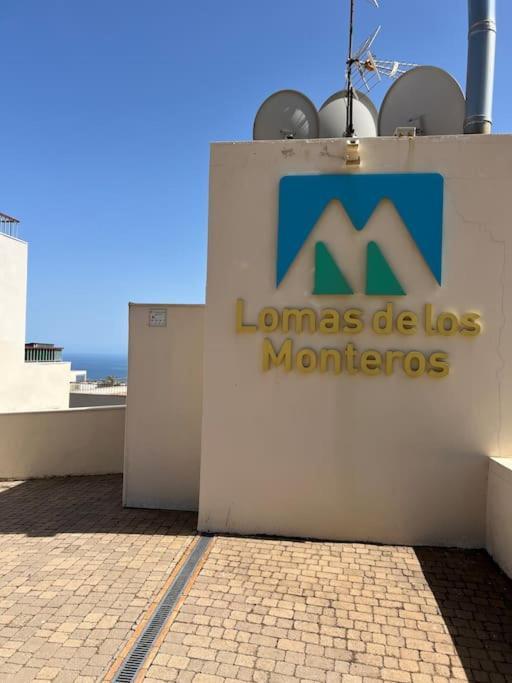 Lujoso Piso En Altos De Monteros Marbella